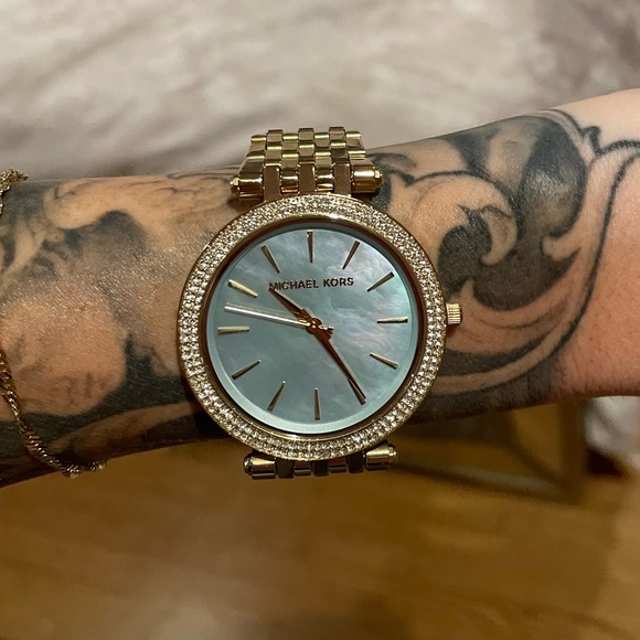 Michael Kors Darci Watch - Picture 6 of 9